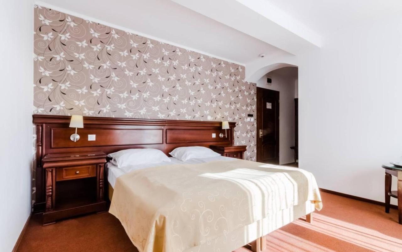 Hotel Bulevard Făgăraş Eksteriør billede