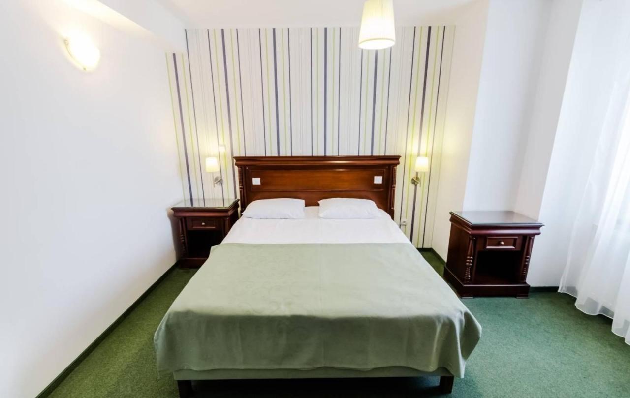 Hotel Bulevard Făgăraş Eksteriør billede
