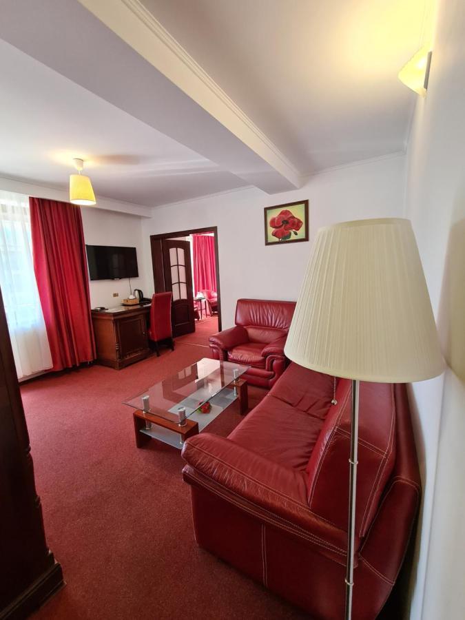 Hotel Bulevard Făgăraş Eksteriør billede