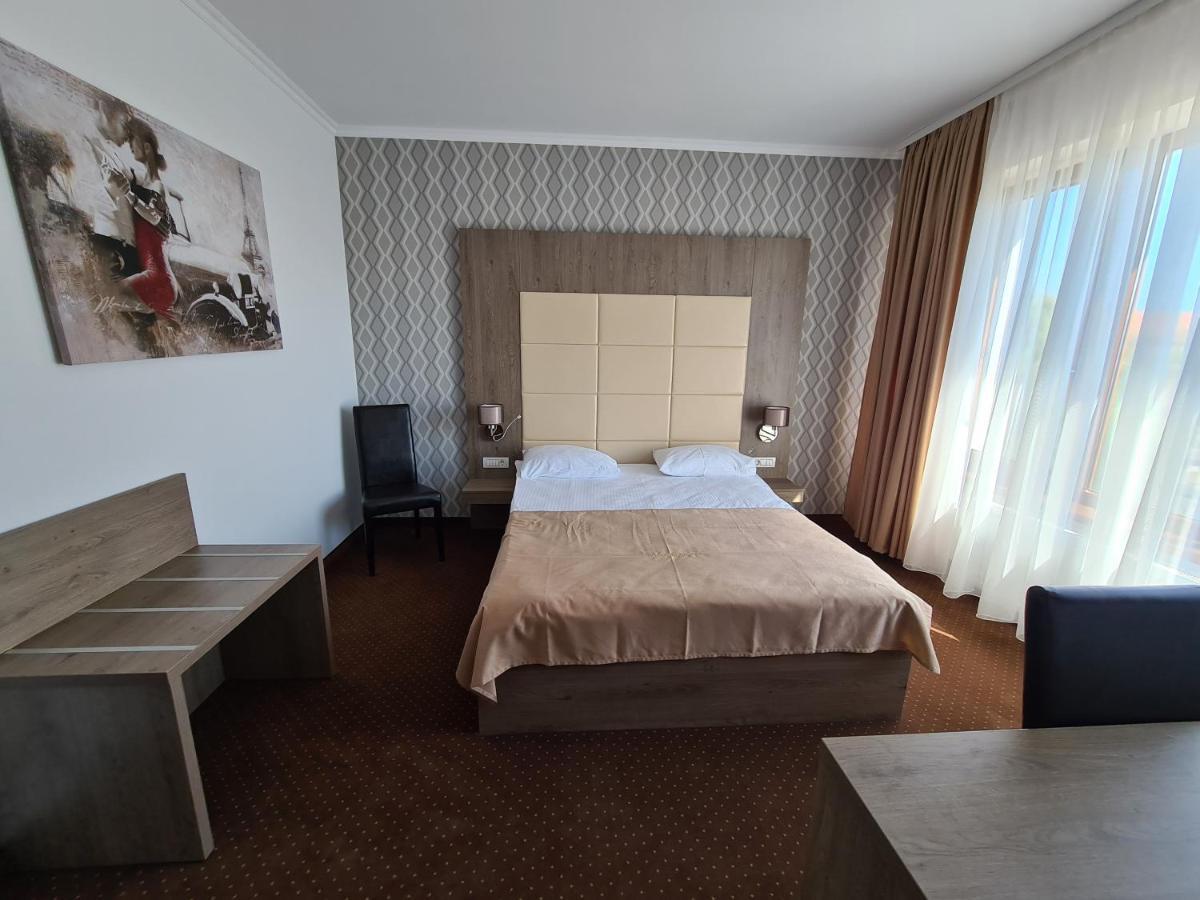 Hotel Bulevard Făgăraş Eksteriør billede